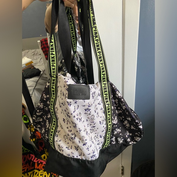 Pink Victoria secret Duffle Bag - Picture 2 of 9